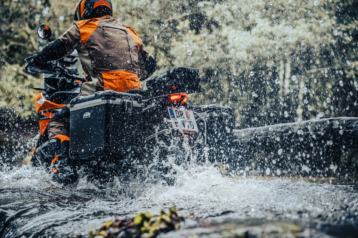 KTM 890 Adventure, en situation