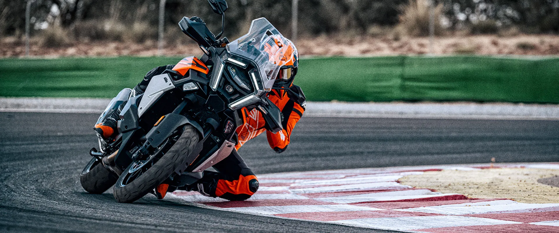 KTM 1390 Super Adventure S EVO, détail technique